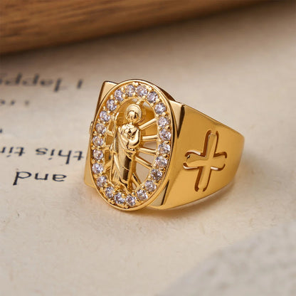 Pierścień sygnetowy z cyrkonią św. Judy i krzyżem bocznym: symbol nadziei i boskiego przewodnictwa